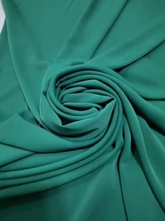 پارچه کرپ الیزا رنگ سبز